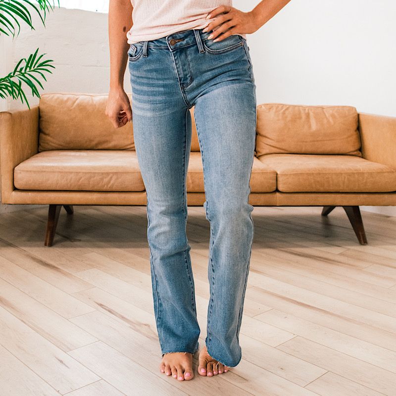 What are the right jean lengths? I am tall - 5'11, and its hard for me to  find jeans that fit right. Im wondering if any of these jeans' inseams are  reaching