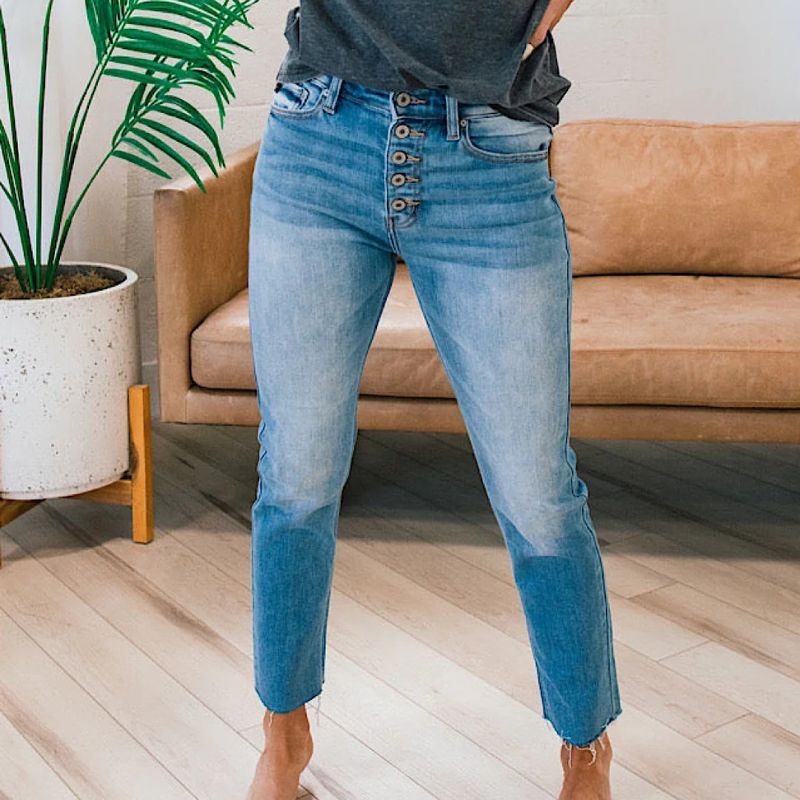 How To Style Straight-Leg Jeans for a Polished Look