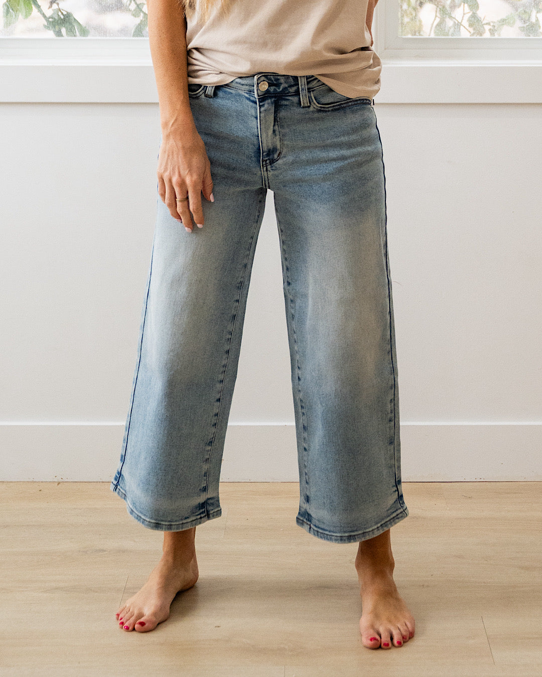 NEW! Judy Blue Gretchen Wide Leg Cropped Jeans Judy Blue