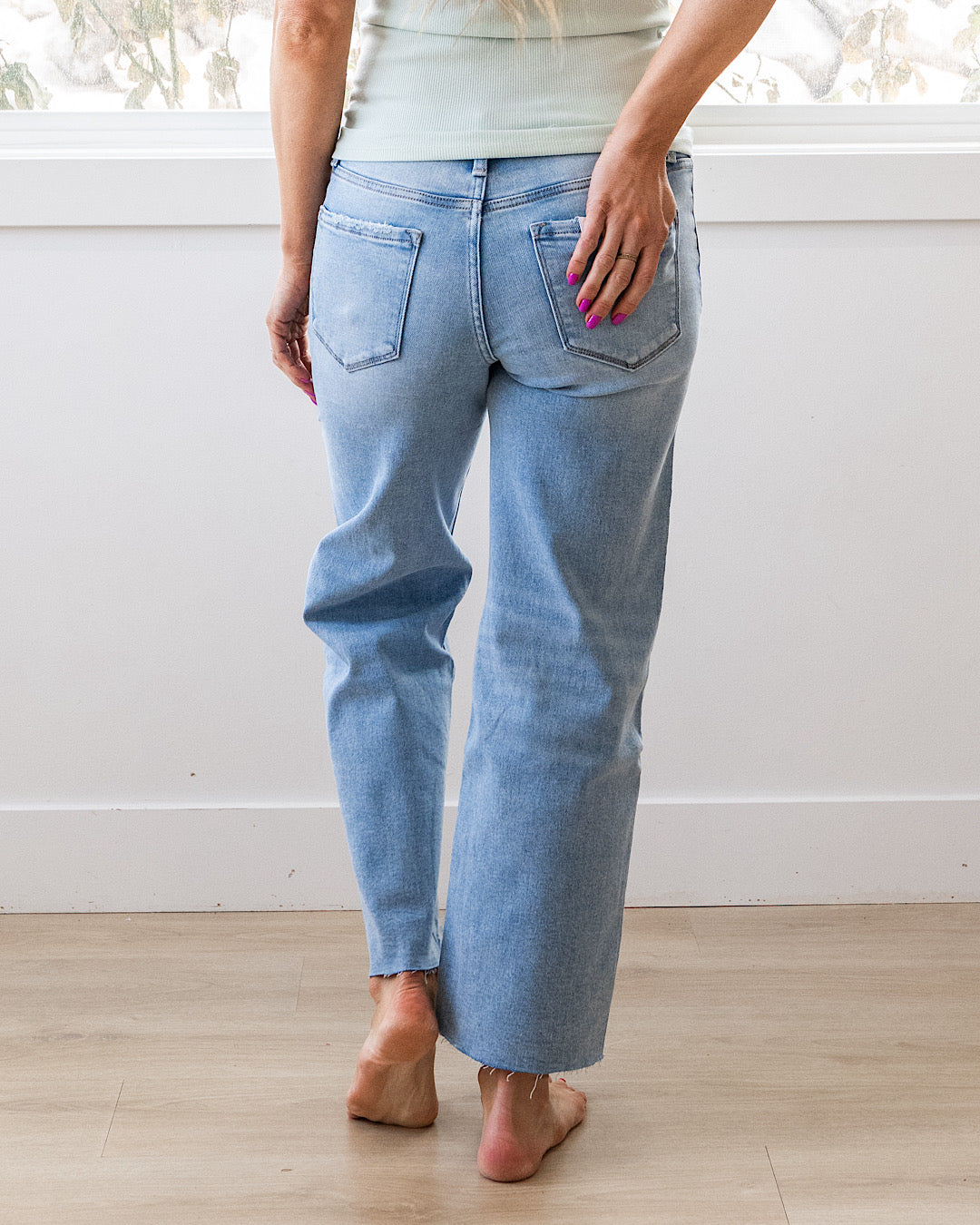 NEW! Vervet Prove It Cropped Wide Leg Jeans Vervet