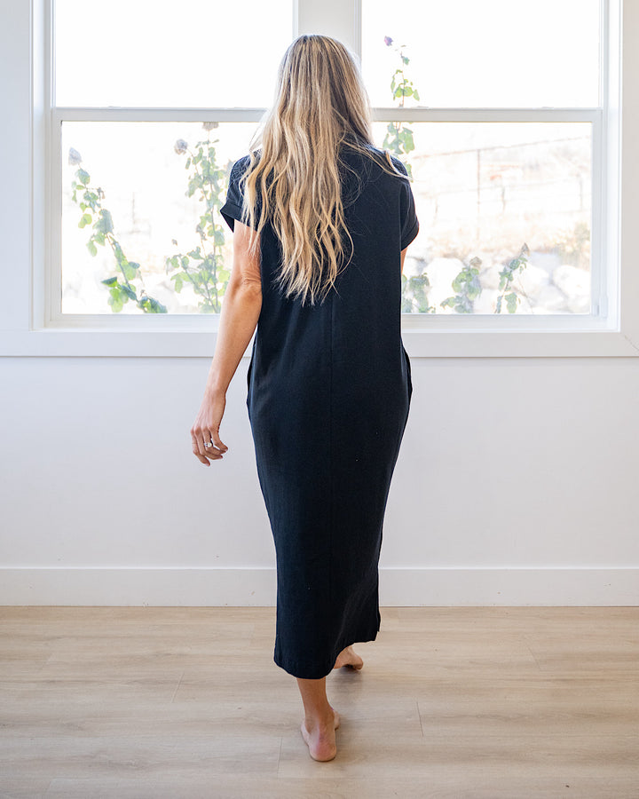 NEW! Haven Pocket Midi Dress - Black Zenana