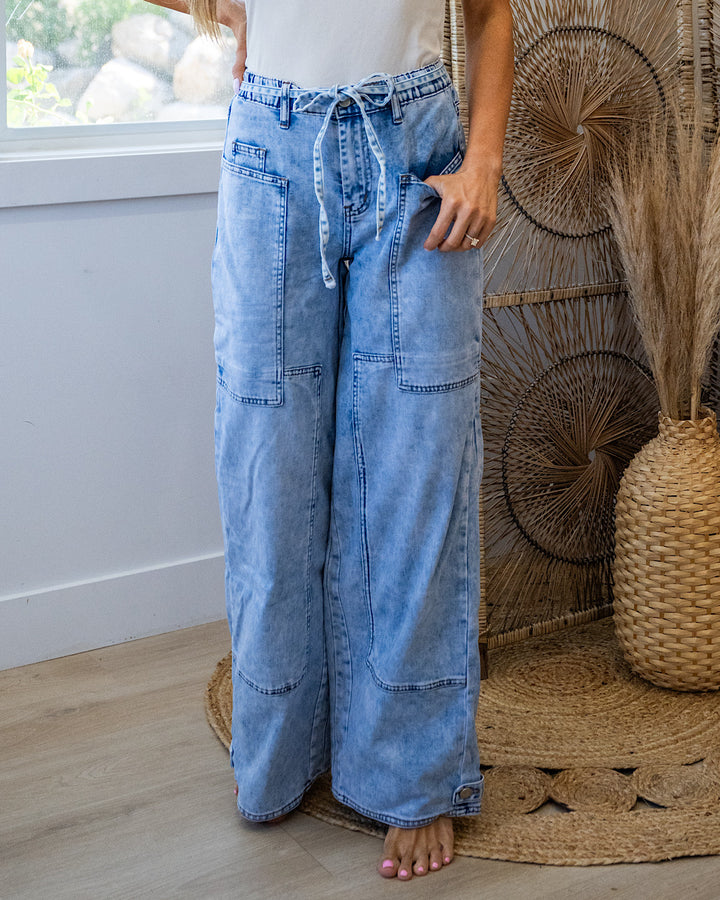 NEW! Blakely Say Yes Tie Waist Wide Leg Jeans Blakely