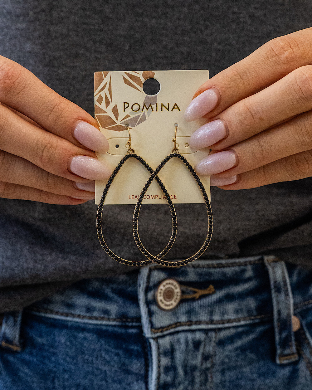 NEW! Black Stone Embedded Teardrop Earrings Trendy Wholesale