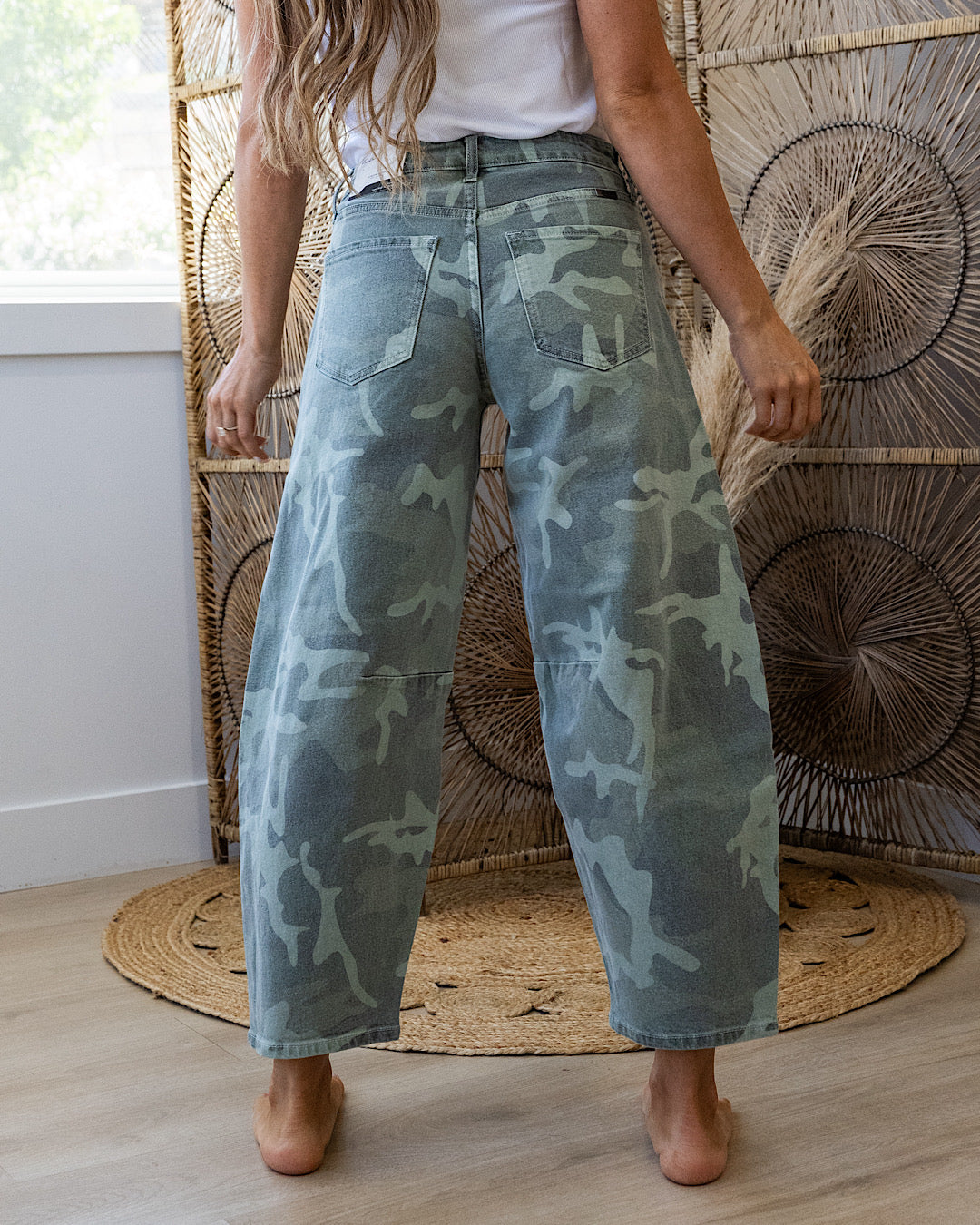 NEW! KanCan Lena Camo Barrel Jeans KanCan