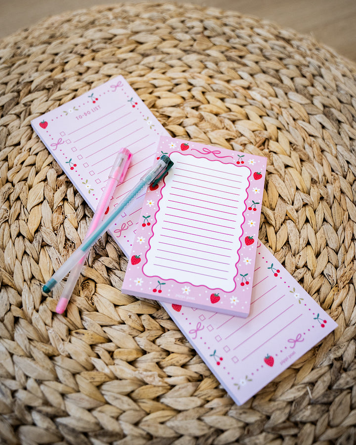 NEW! Berries & Bows To Do List Notepad Pippi