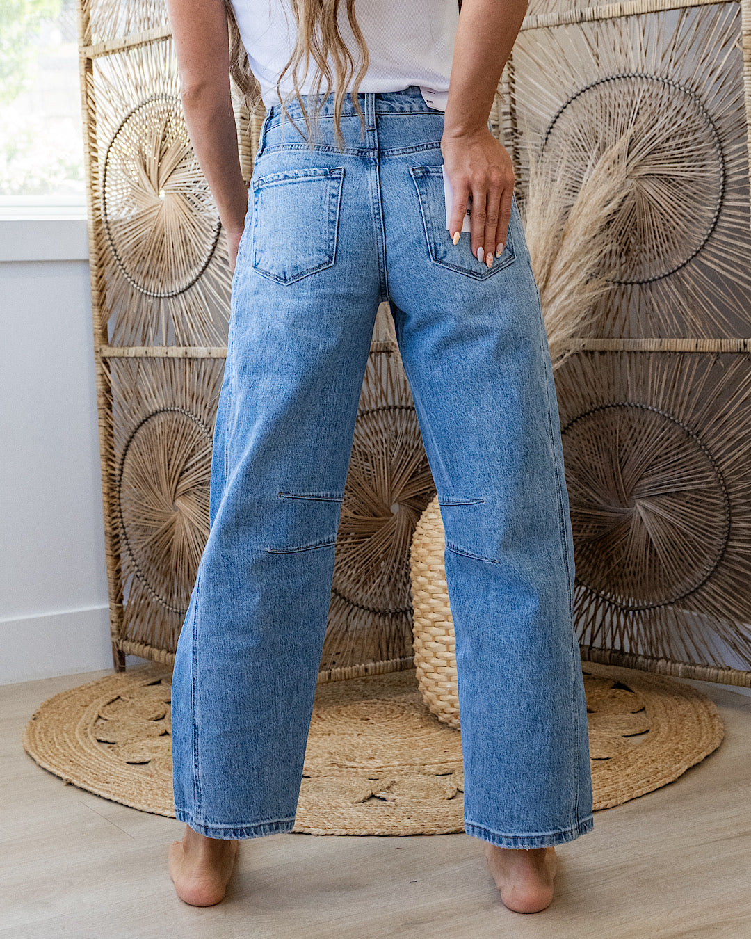 NEW! Vervet Kate Non Distressed Barrel Jeans Vervet