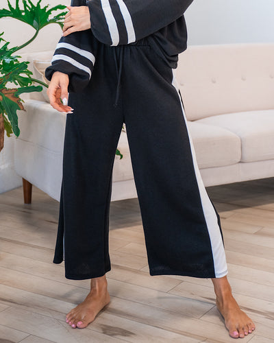 Alicia Black and Ivory Crop Pants  Lovely Melody   