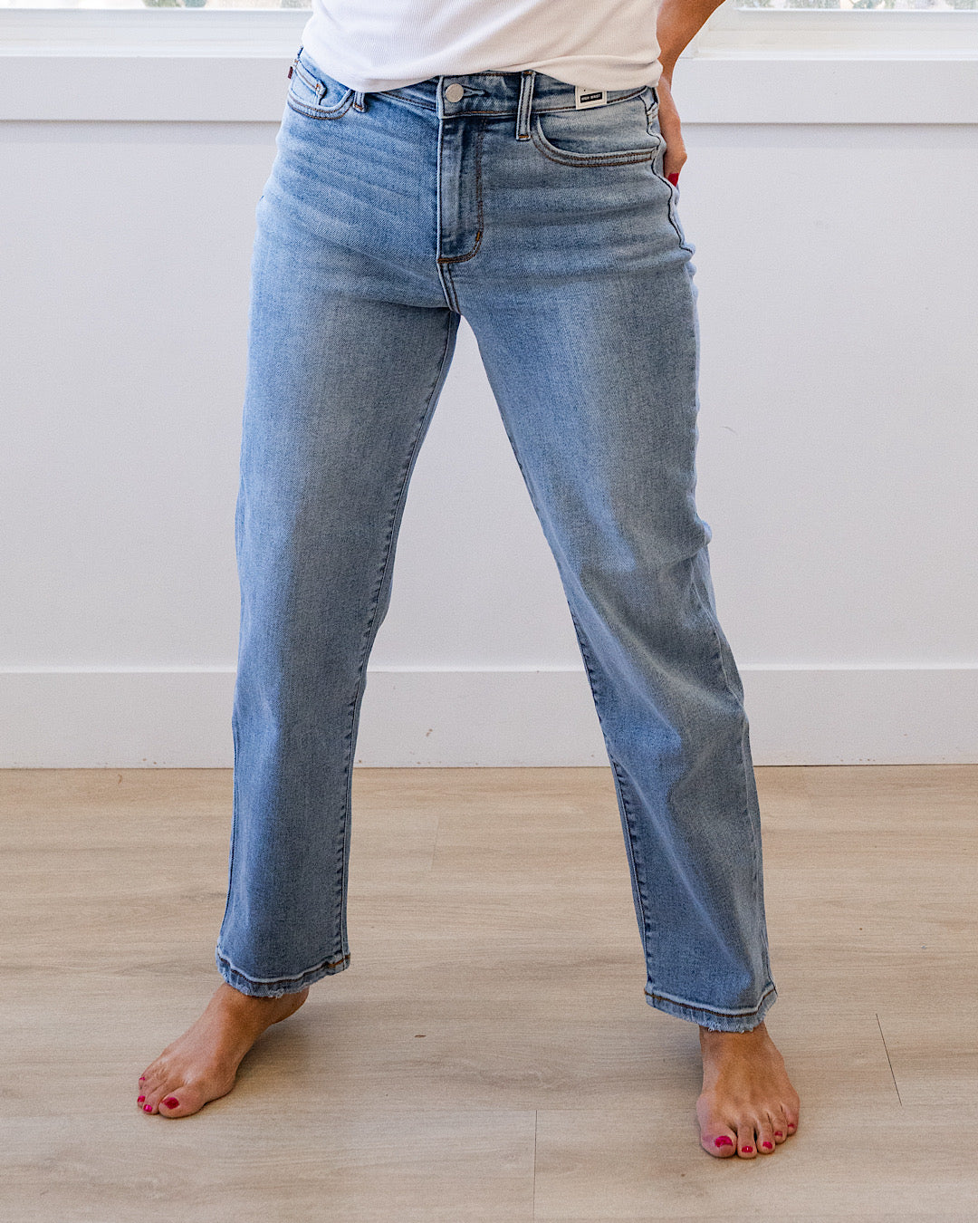 NEW! Judy Blue Deanna Non Distressed Straight Jeans Judy Blue