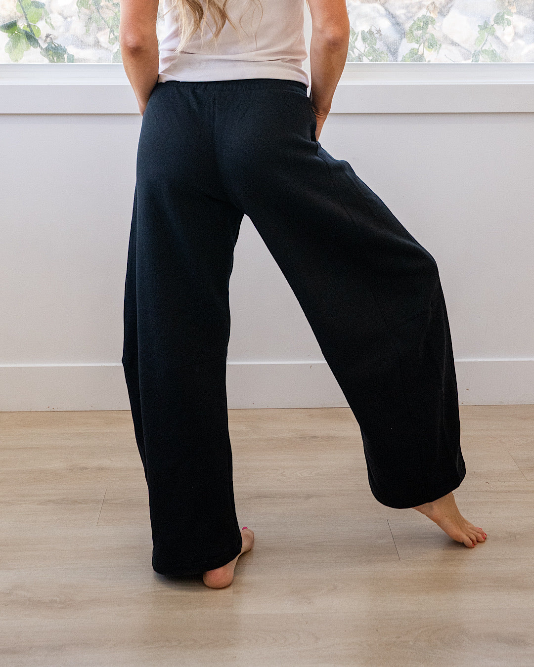 NEW! Micael Barrel Leg Lounge Pants - Black