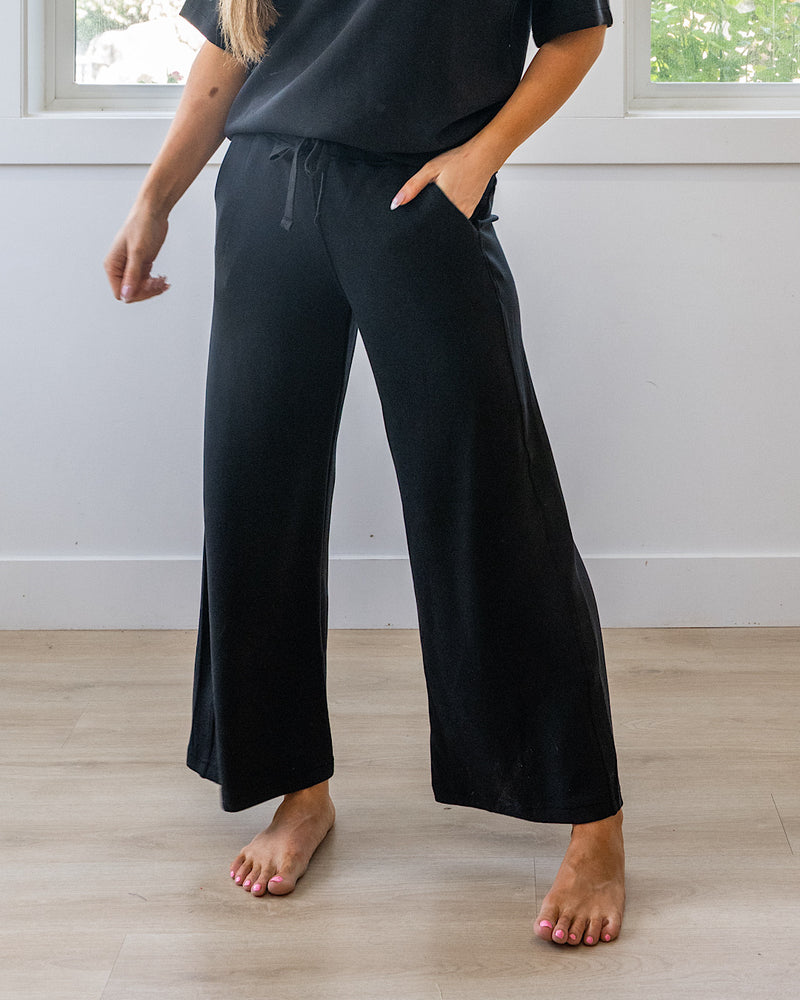 NEW! Kendall Scuba Fabric Wide Leg Pants - Black Rae Mode
