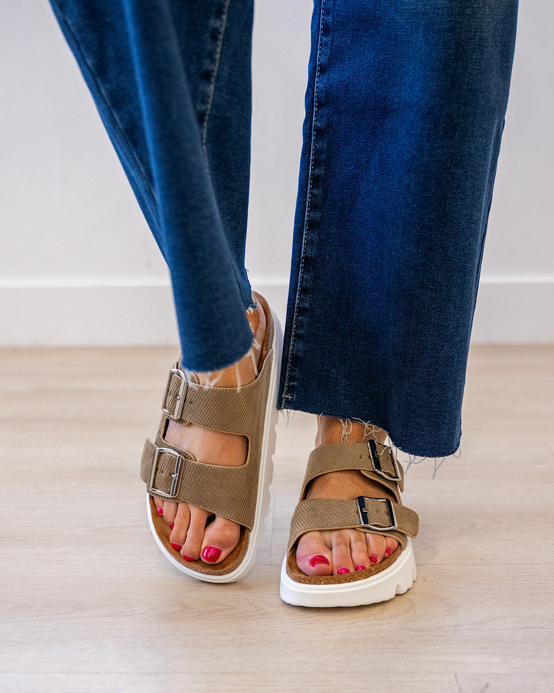 NEW! Very G Jazmin 2 Sandals - Sand Very G