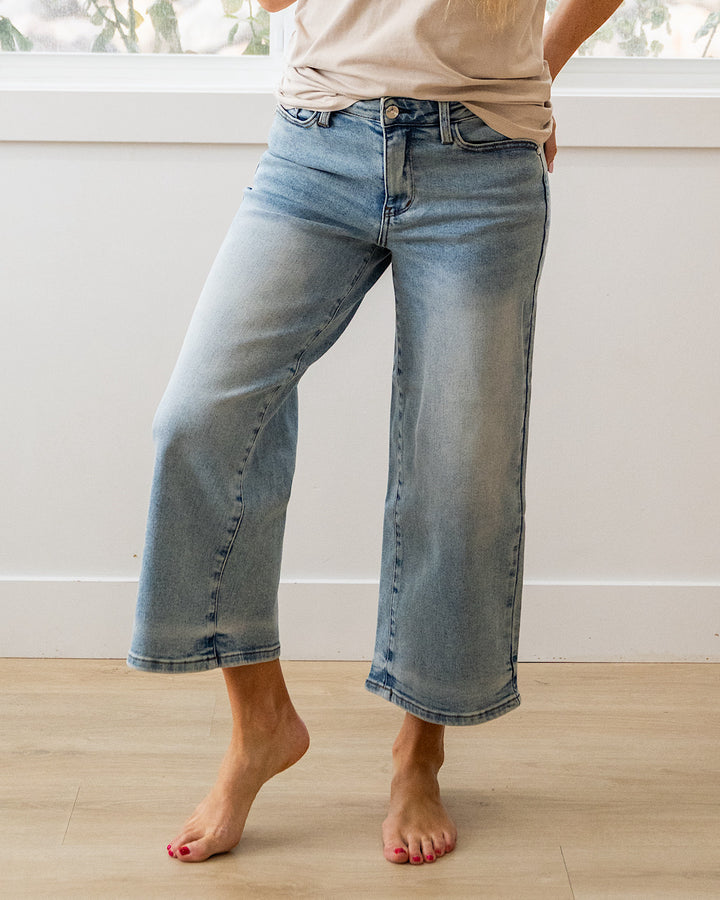 NEW! Judy Blue Gretchen Wide Leg Cropped Jeans Judy Blue