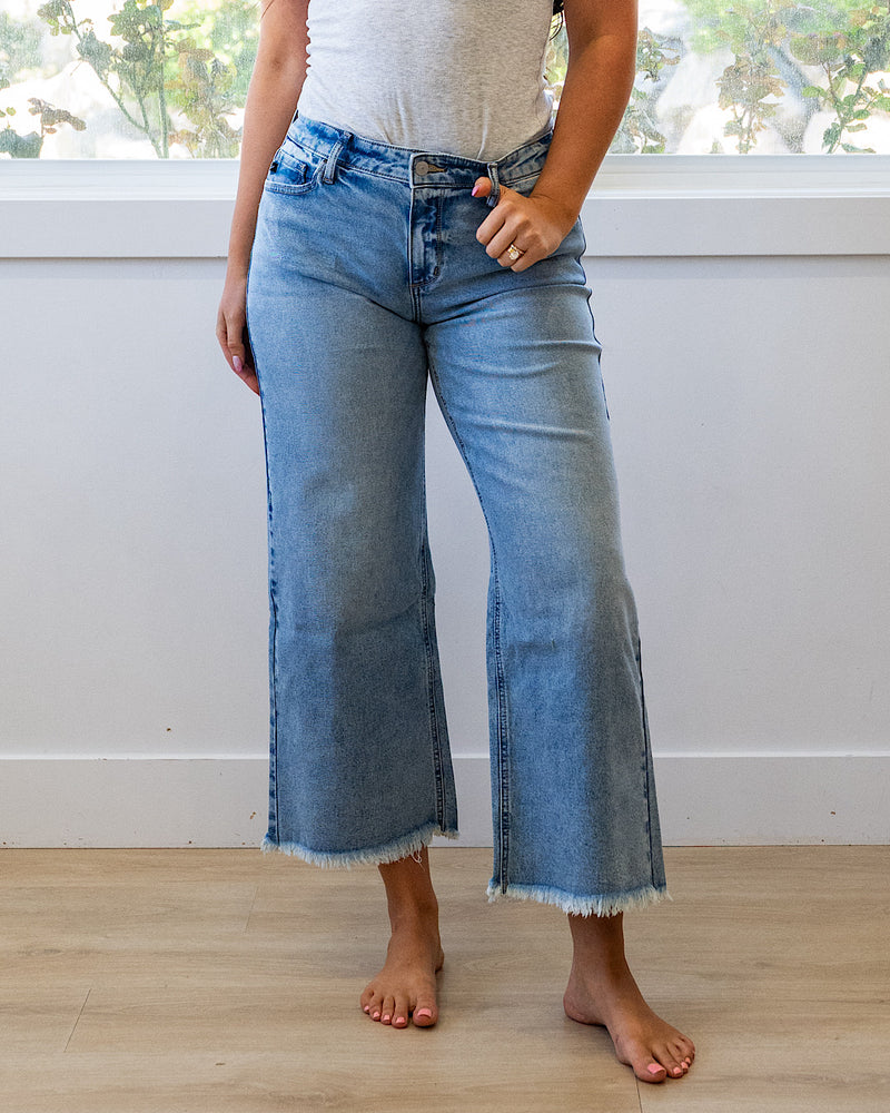 NEW! KanCan Logan Fray Hem Wide Leg Jeans