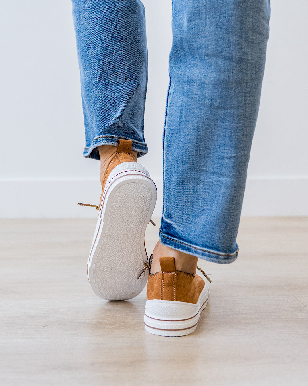 NEW! Very G Aman Suede Sneakers - Tan