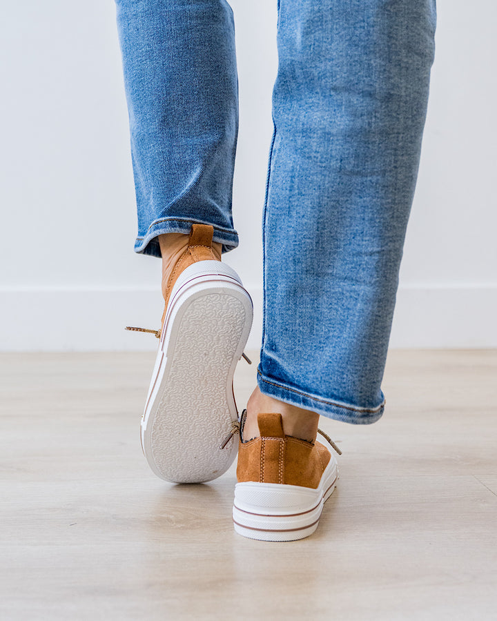 NEW! Very G Aman Suede Sneakers - Tan