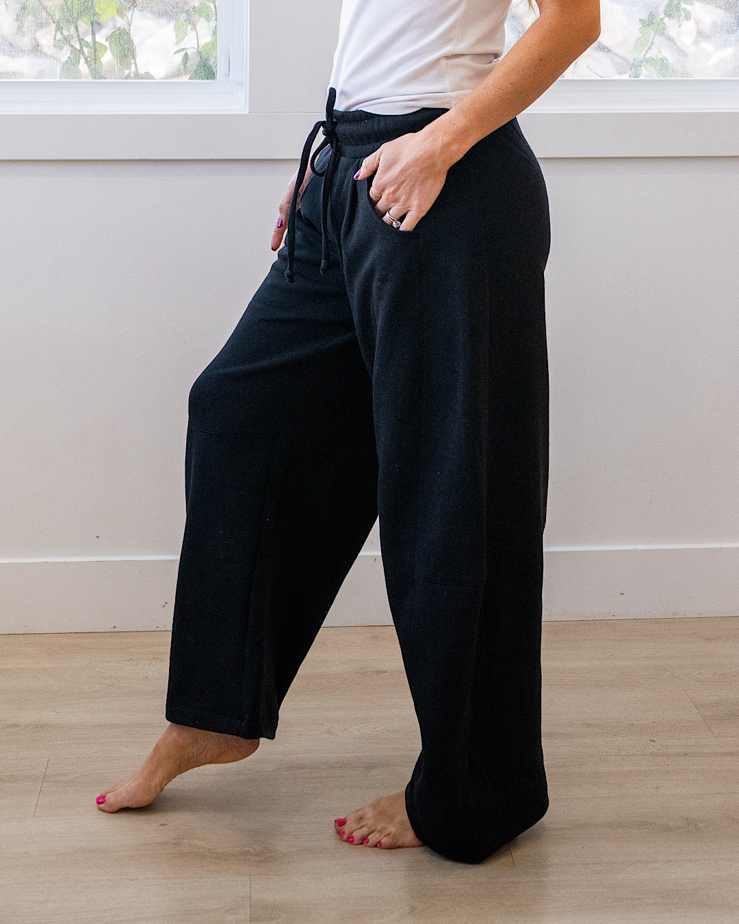 NEW! Micael Barrel Leg Lounge Pants - Black