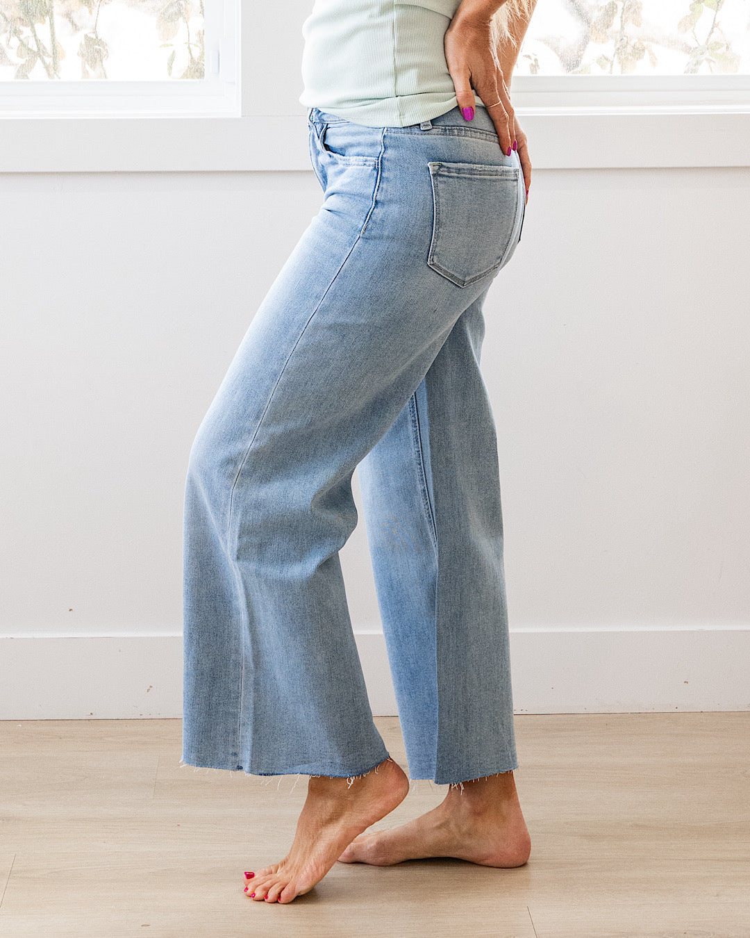 NEW! Vervet Tiff Wide Leg Jeans
