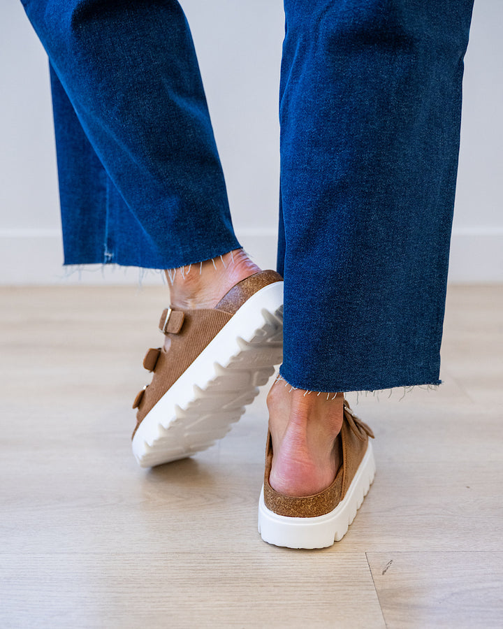 NEW! Very G Plaza Sandals -Tan Very G