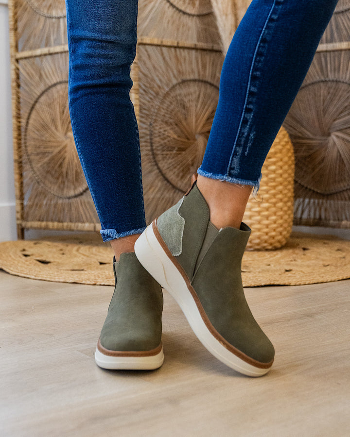 NEW! Blowfish Charming High Top Sneakers - Olive Blowfish