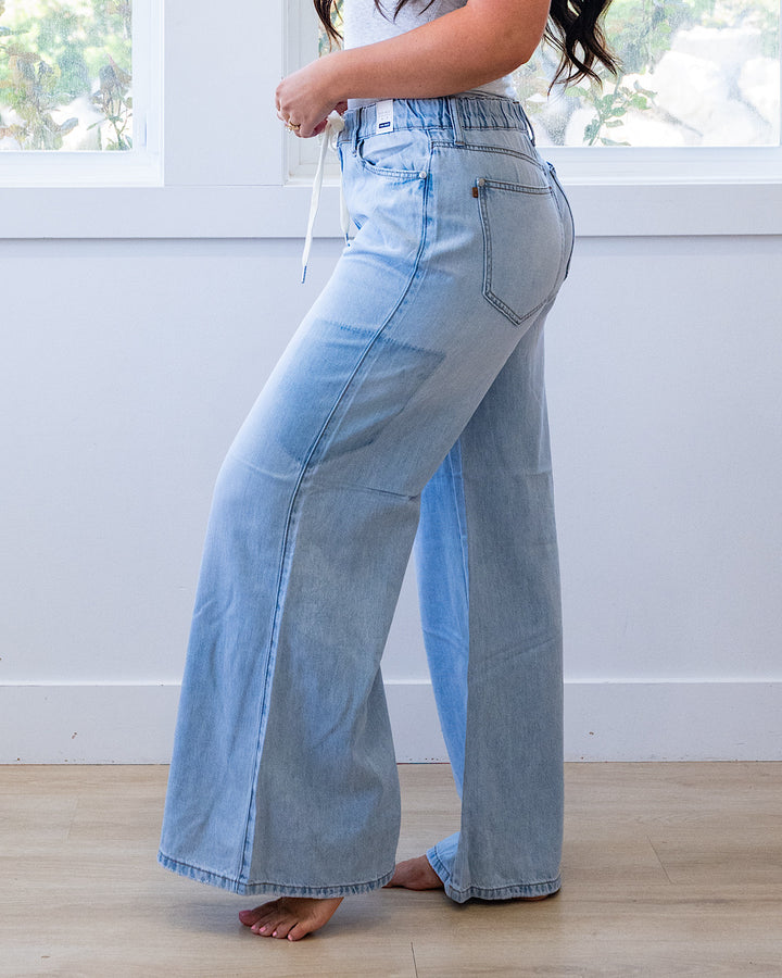 NEW! Judy Blue Holding On Elastic Waist Palazzo Jeans Judy Blue