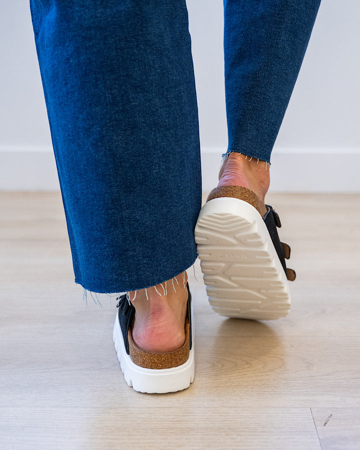 NEW! Very G Plaza Sandals - Black Very G