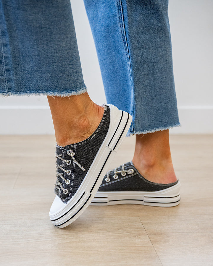 NEW! Very G Aman Sparkle Slip On Sneakers - Black Very G