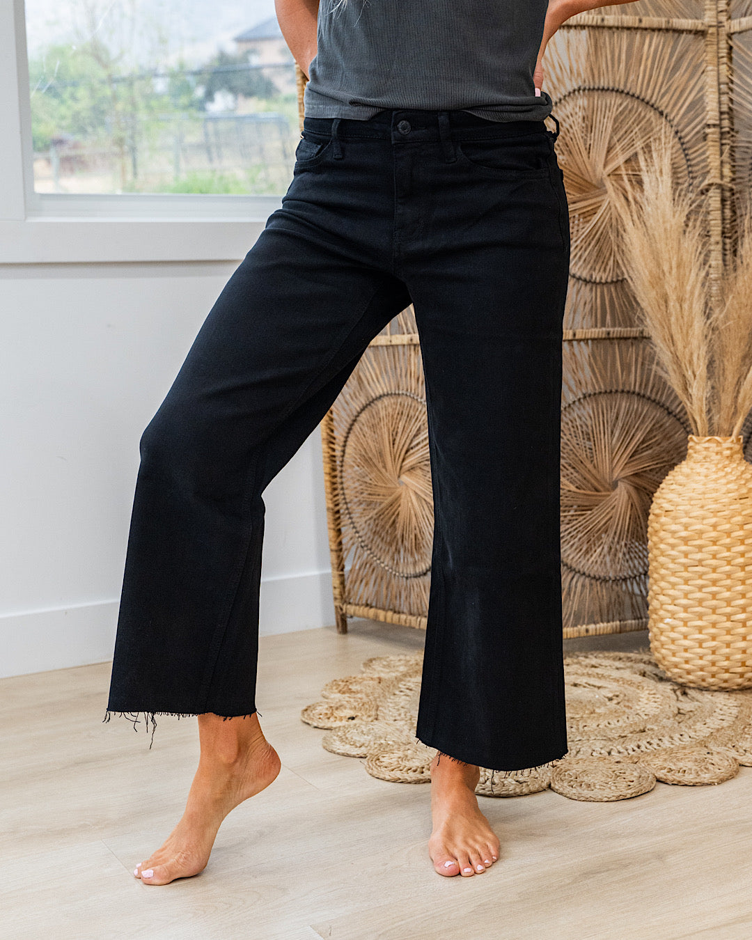 Vervet Skye Wide Leg Non Distressed Crop Jeans - Black  Vervet   