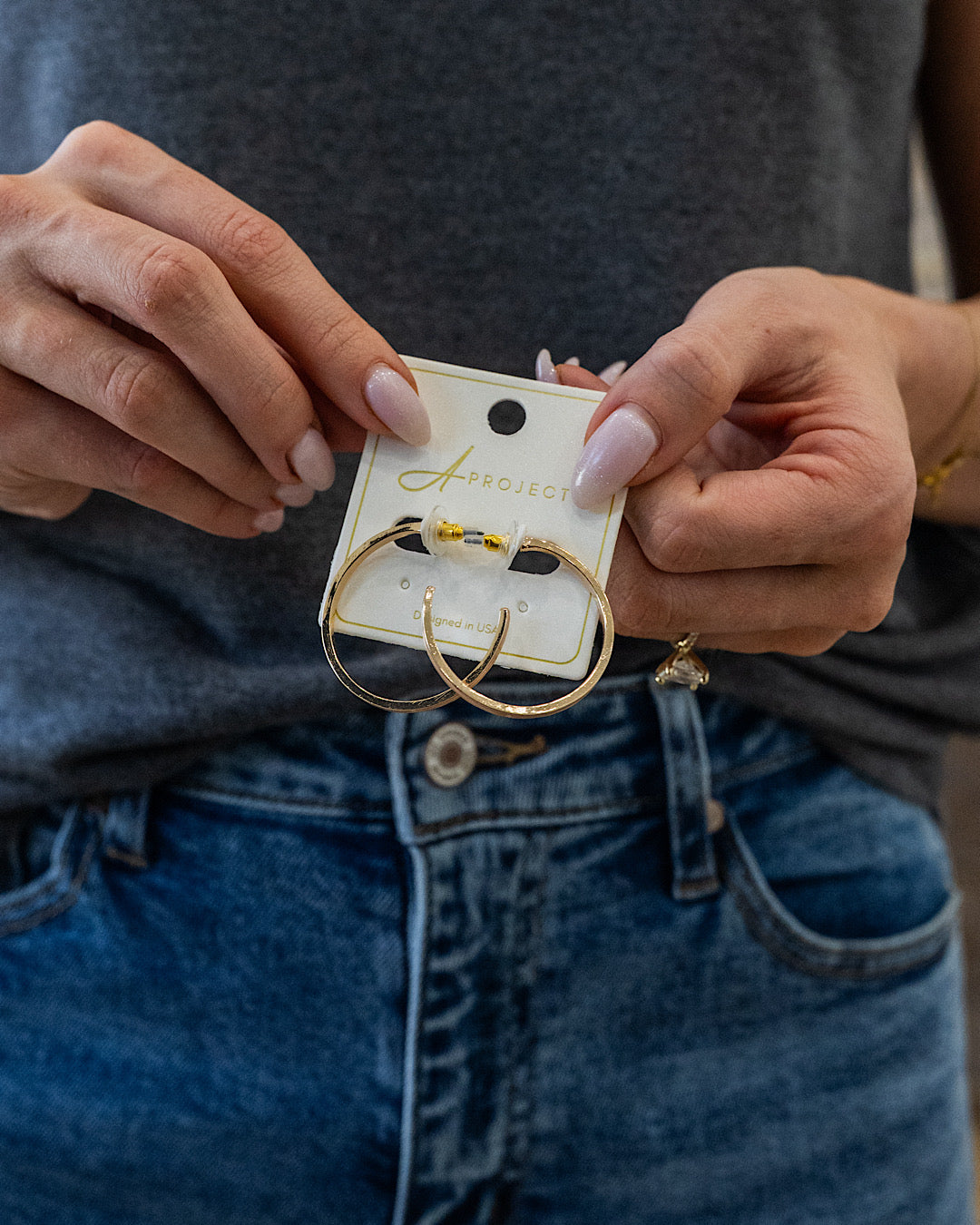 Color Filled Open Hoop Earrings - Gray
