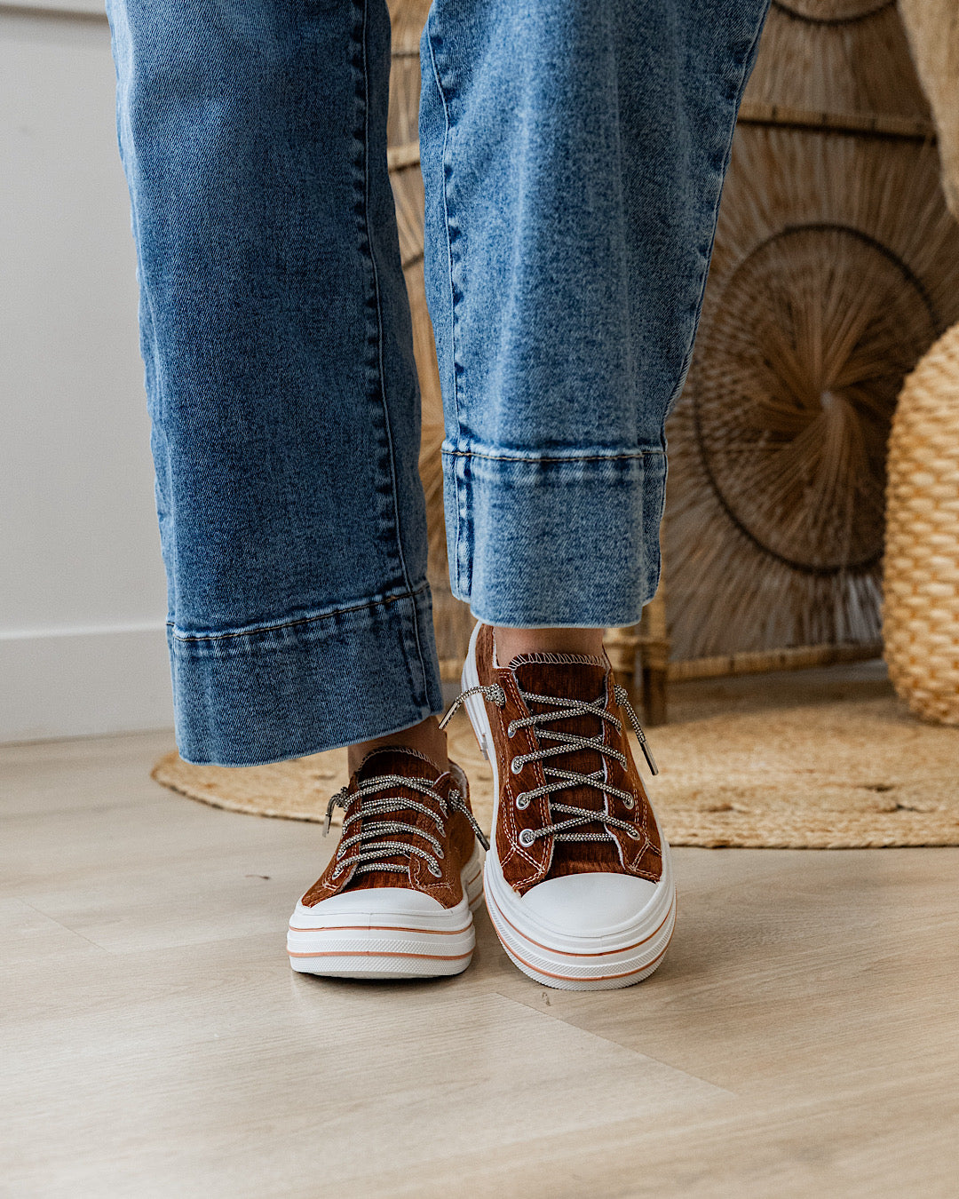 NEW! Very G Aman Velvet Sneakers - Tan Very G