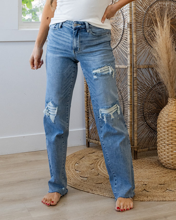 NEW! Judy Blue Odds Are Distressed 90's Straight Jeans