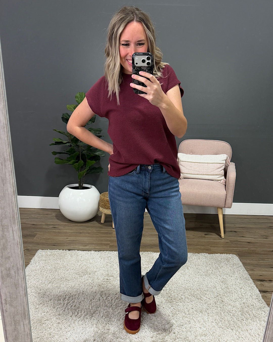 NEW! Justina Cloud Knit Short Sleeve Top - Wine Tres Bien