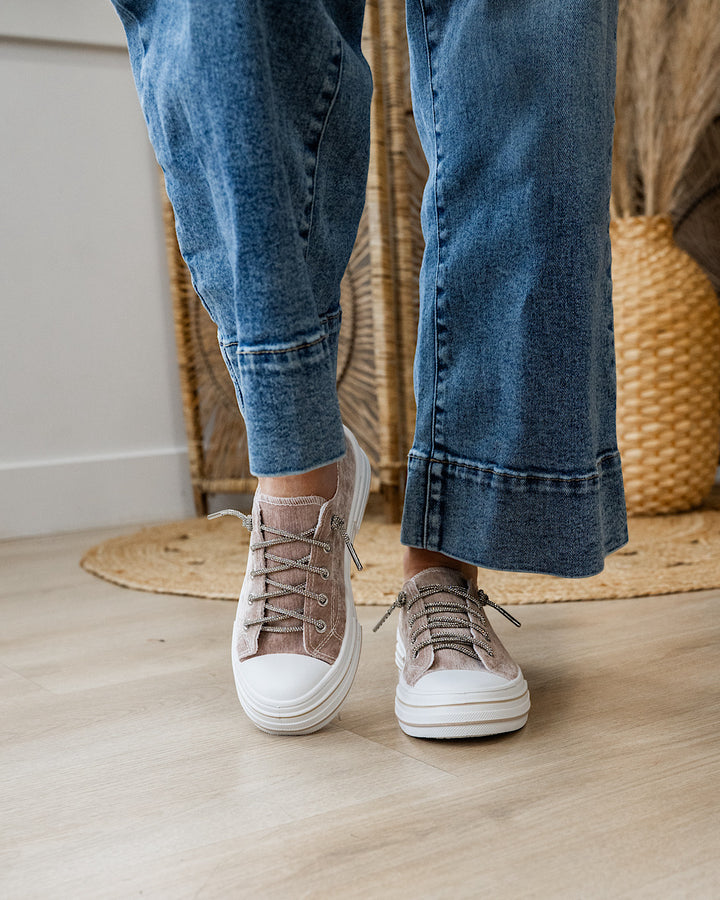 NEW! Very G Aman Velvet Sneakers - Nude Very G