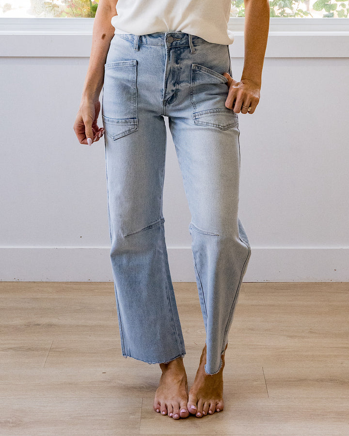 Vervet Lettie Light Acid Wash Barrel Jeans