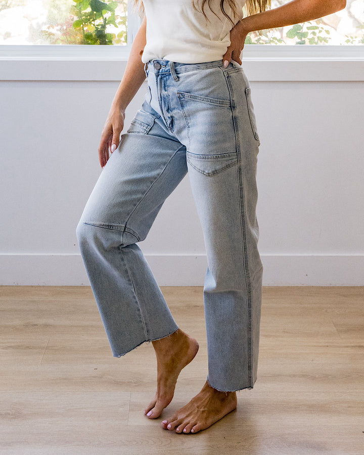 Vervet Lettie Light Acid Wash Barrel Jeans