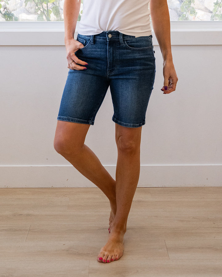 NEW! Judy Blue Janelle Non Distressed Bermuda Jean Shorts Judy Blue