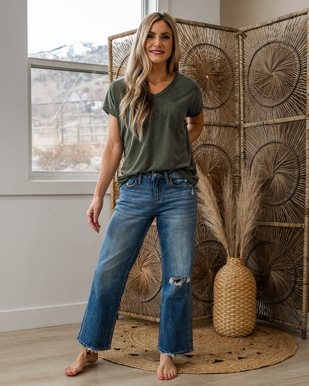 NEW! The Effortless V Neck Pocket Top - Olive Staccato