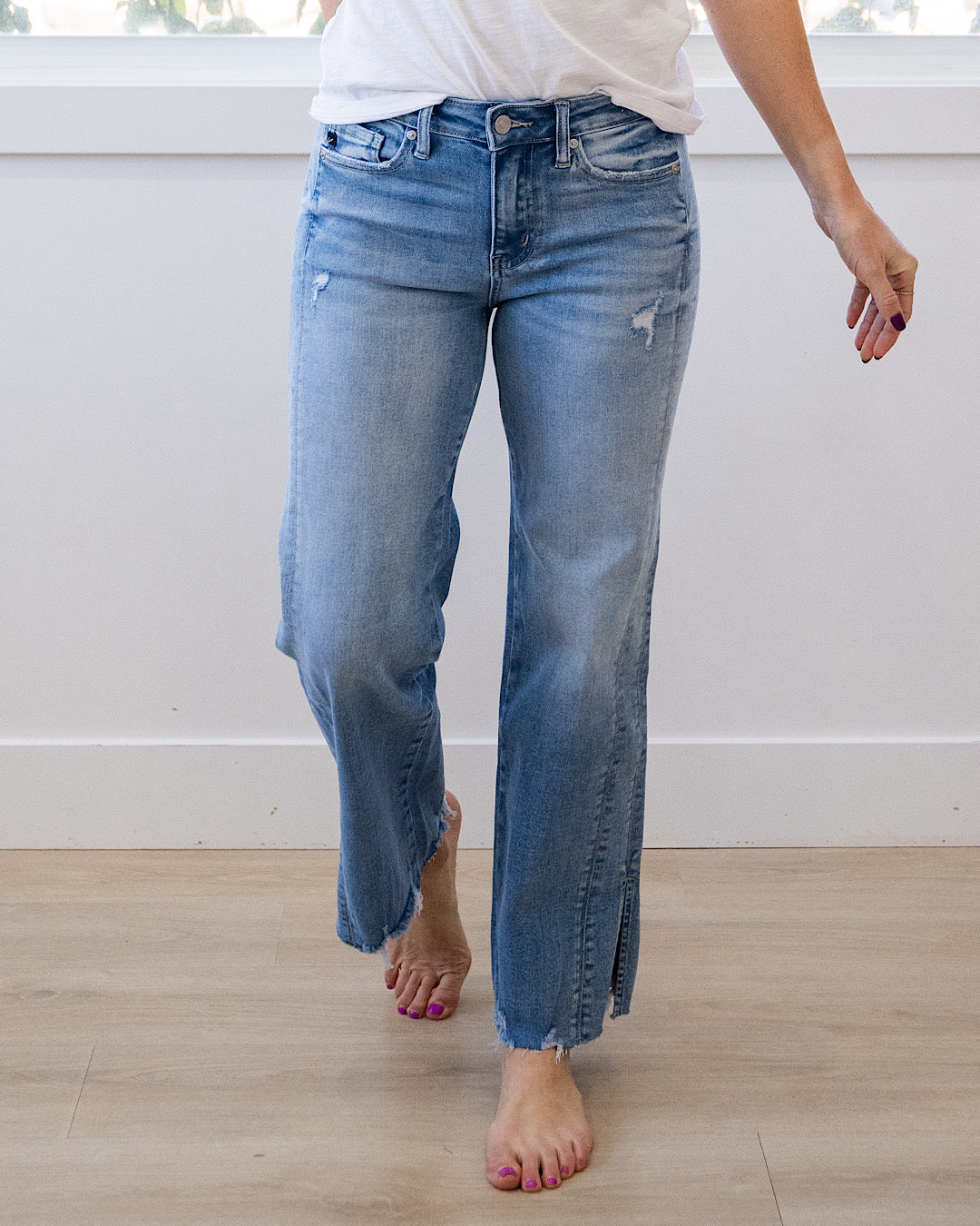 NEW! KanCan Evalina Side Slit Straight Jeans KanCan