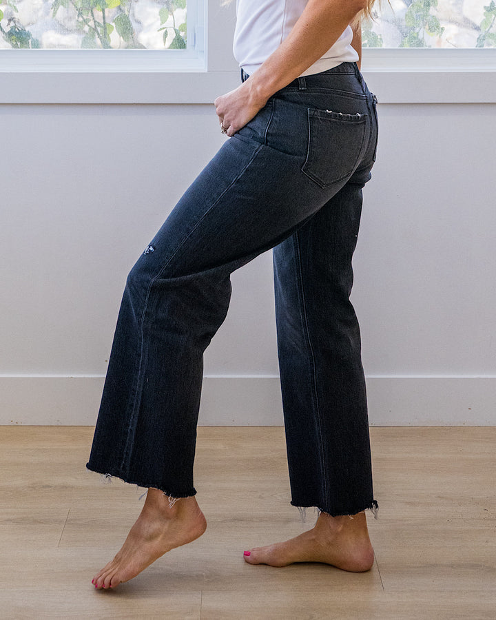 NEW! Vervet Carolina Fray Hem Slim Wide Leg Jeans - Black