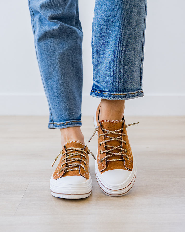 NEW! Very G Aman Suede Sneakers - Tan