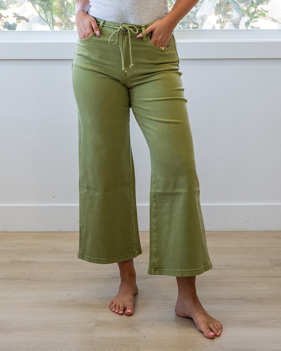 NEW! Vervet Kacie Cropped Wide Leg Jeans - Eucalyptus