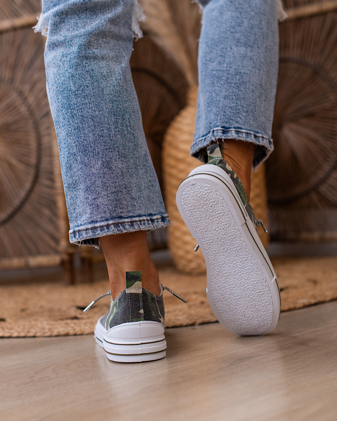 Very G Aman Prints Sneakers - Camo