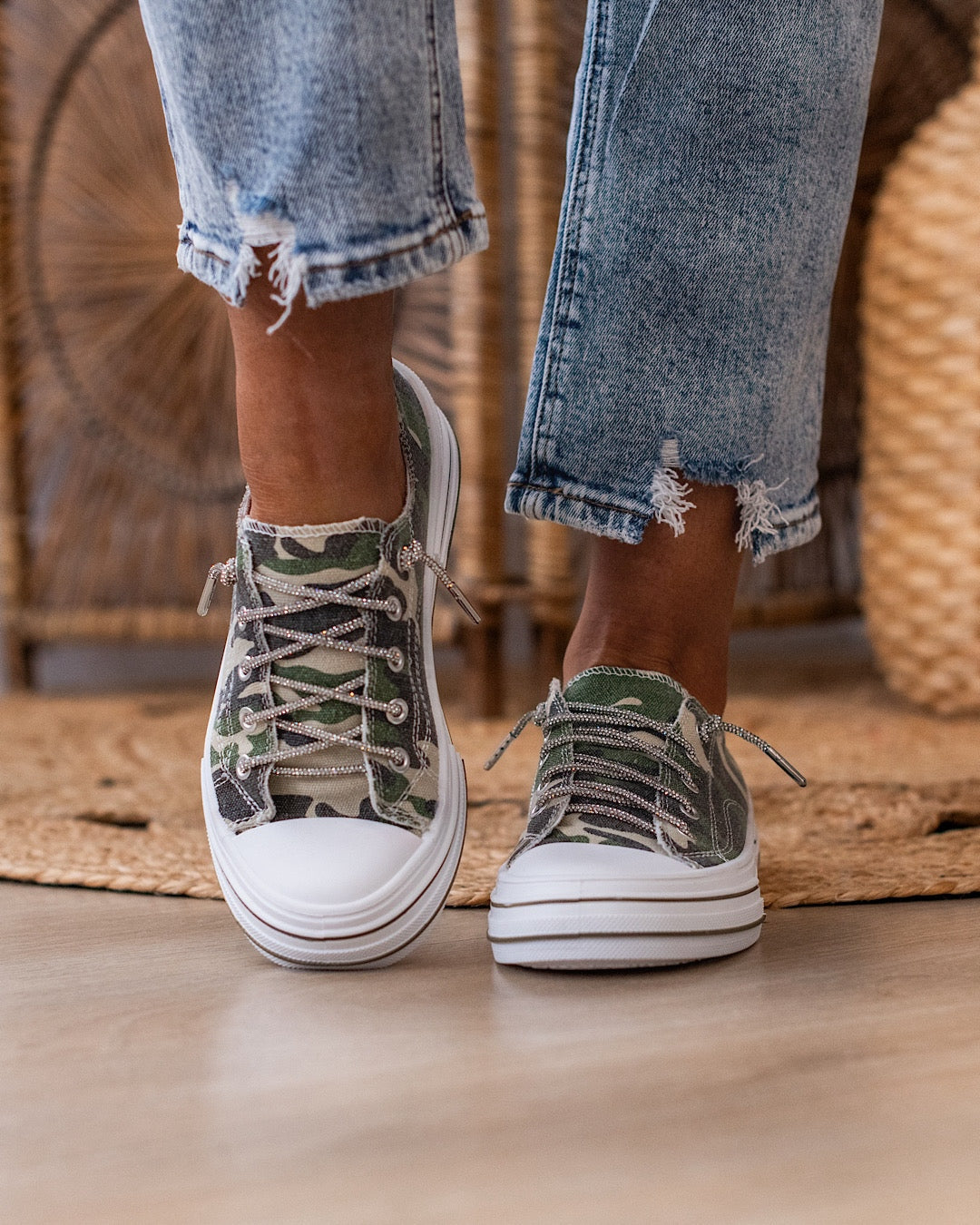 Very G Aman Prints Sneakers - Camo