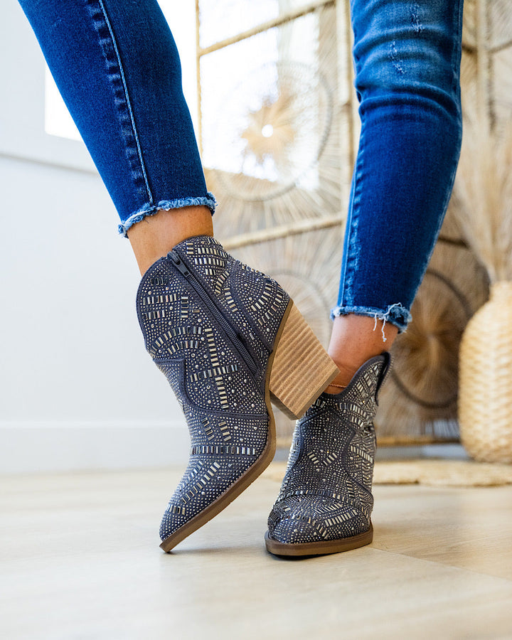 Very G One Day Boots - Gray Very G