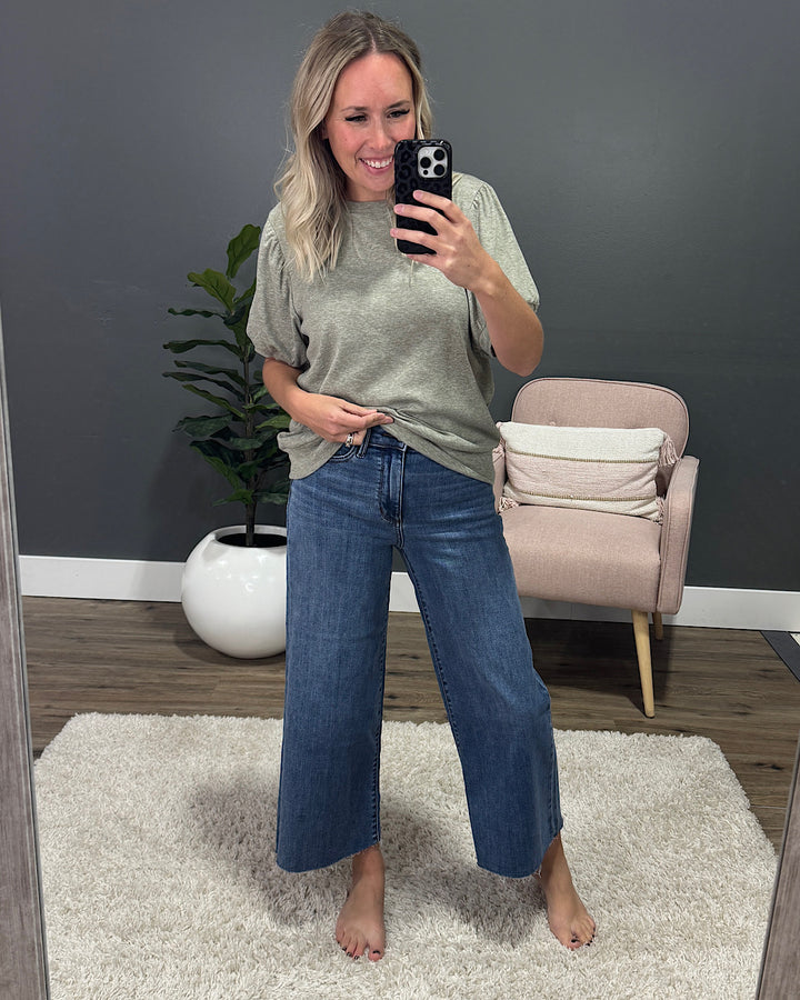 NEW! Judy Blue There For You Fray Hem Cropped Wide Leg Jeans Judy Blue