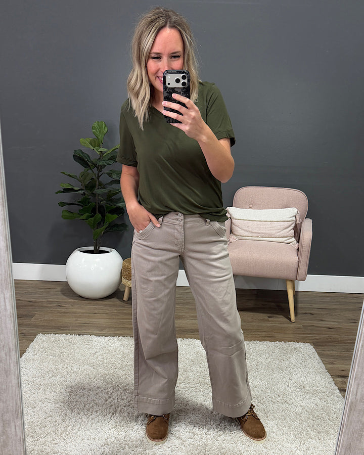 NEW! KanCan What I Want Wide Leg Jeans - Taupe KanCan