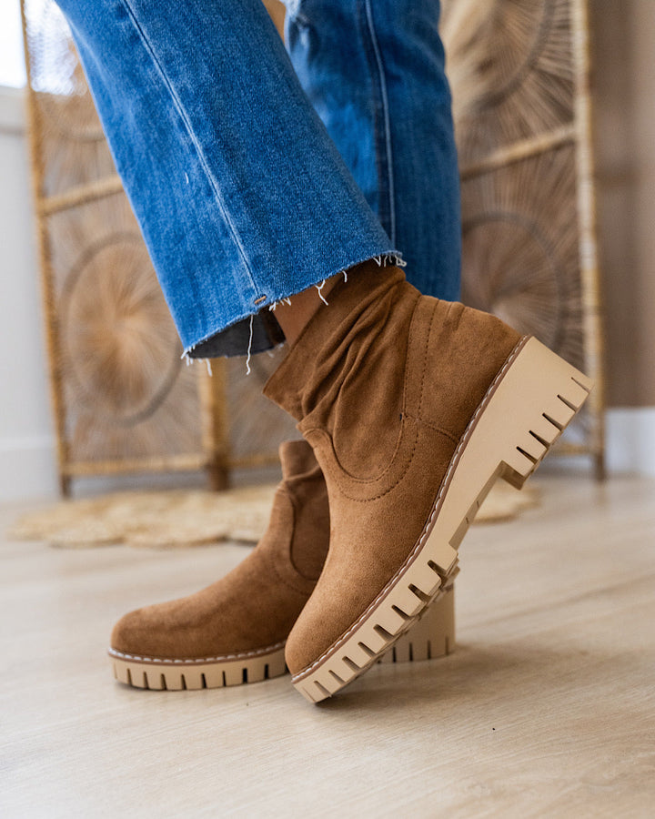 Very G Dashing Boots - Tan