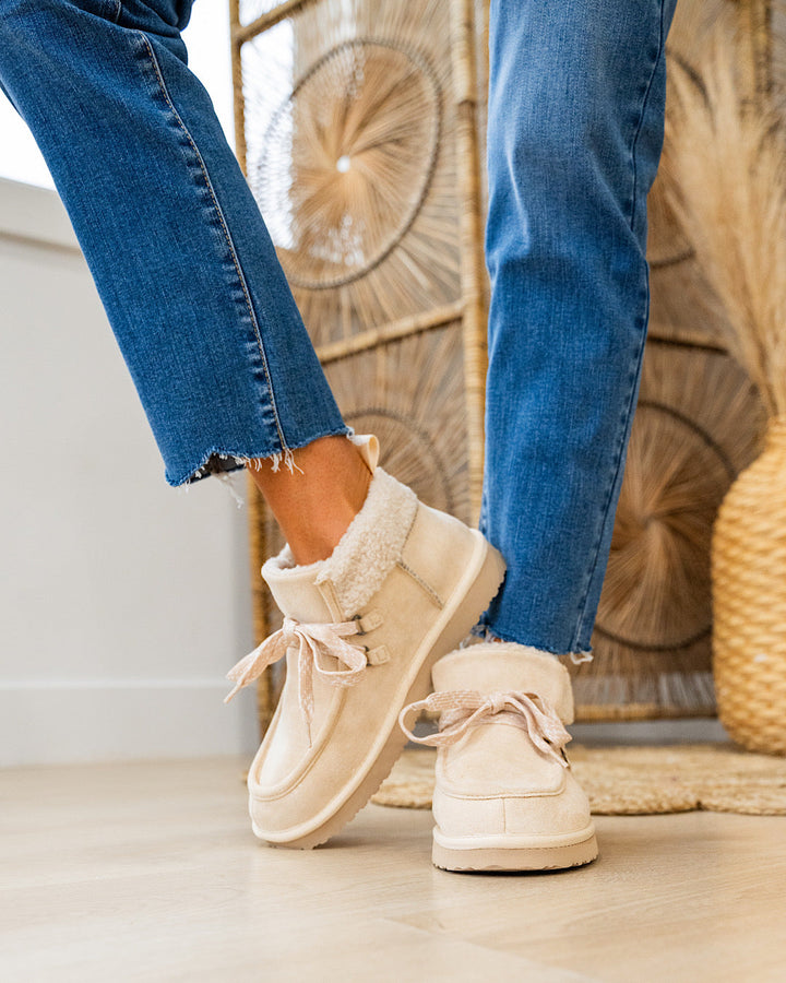 Very G Cherilyn Slip On Bootie - Cream