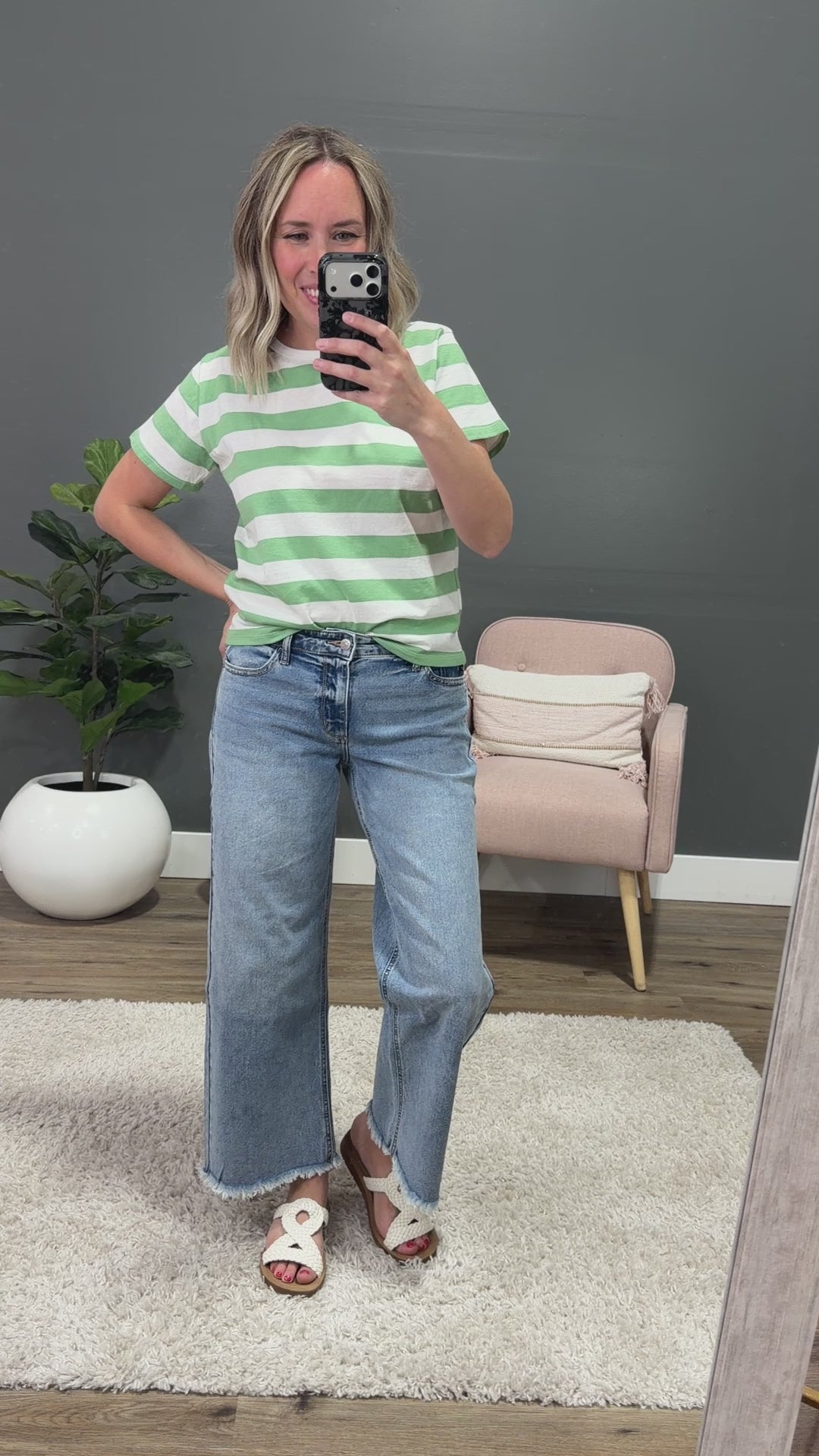 NEW! KanCan Logan Fray Hem Wide Leg Jeans