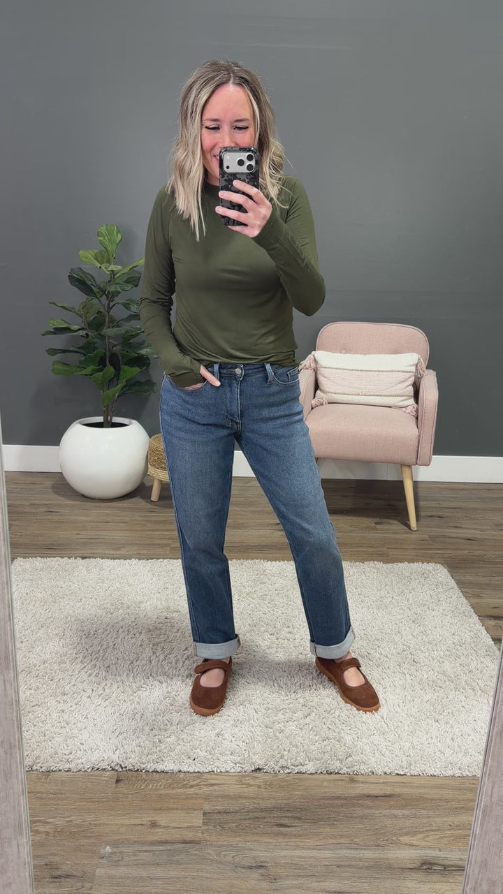NEW! Judy Blue Corrine Roll Hem Boyfriend Jeans