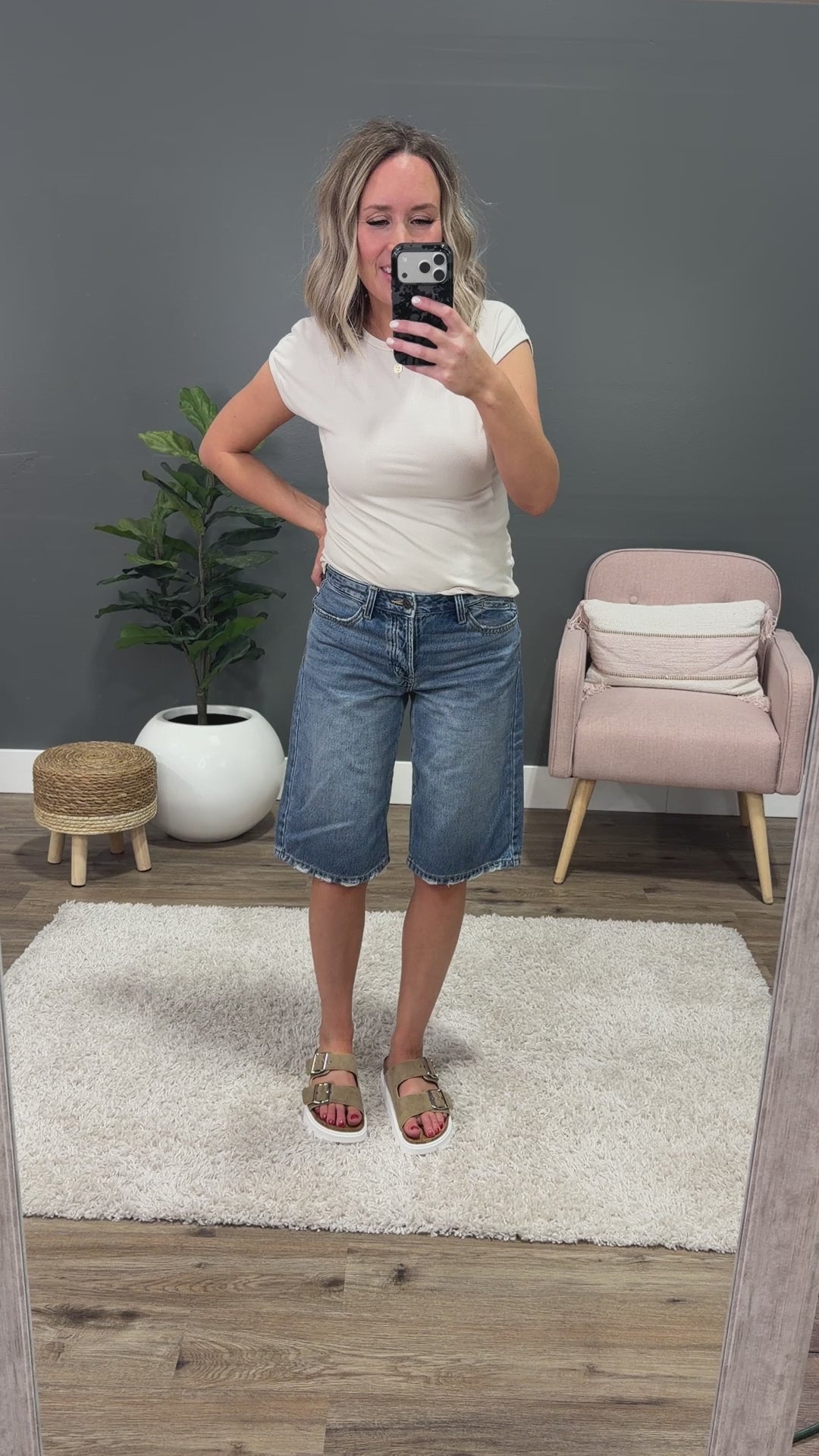 KanCan Penelope Slung Baggy Jean Shorts